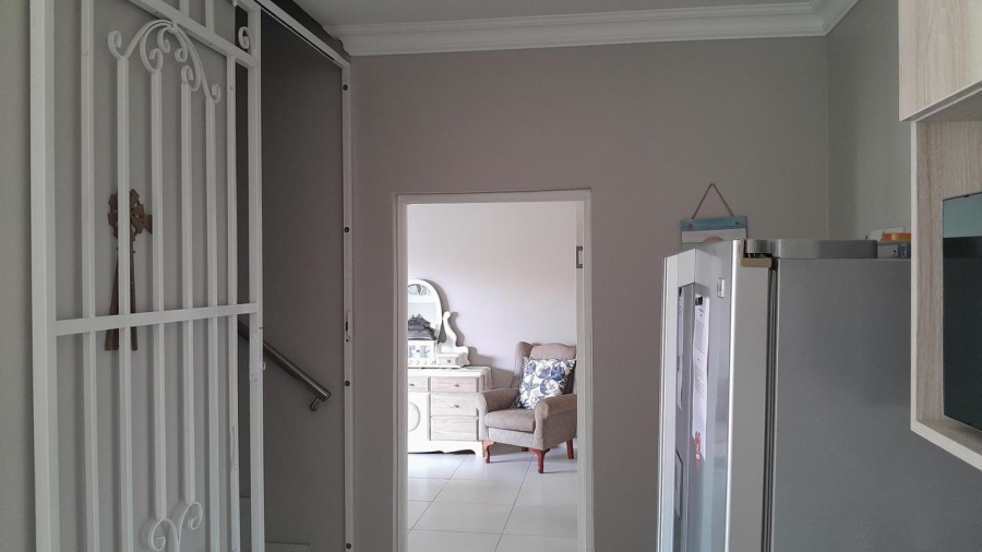 6 Bedroom Property for Sale in Dana Bay Western Cape